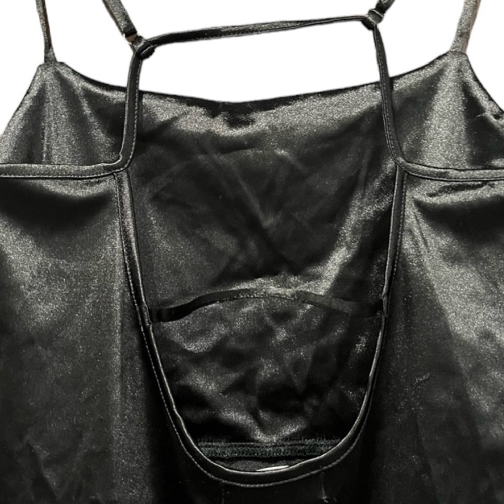 The Iconic & Always in Fashion Little Black Dress (LBD) Form Fitting Bodycon - Picture 5 of 7